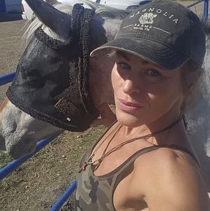 Meet your Posher, Fiona